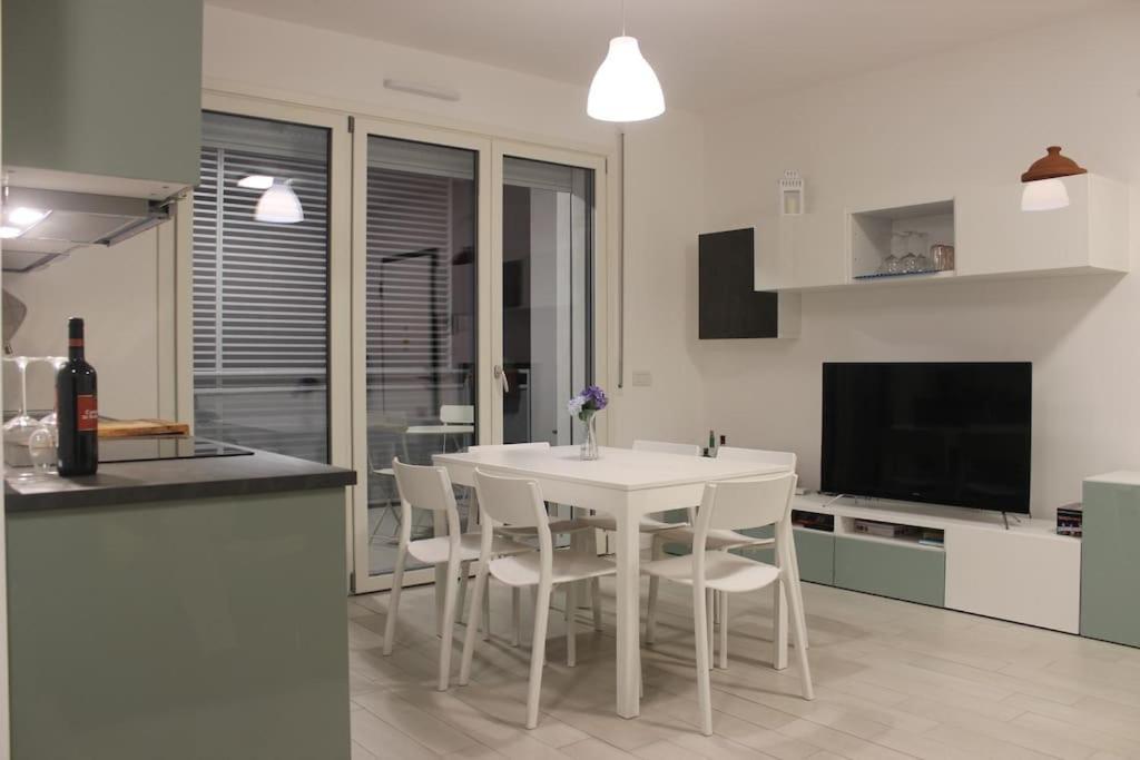 Luxury 3 Bedroom Apartment 100 Mq Next To Rho Fiera And San Siro Milánó Kültér fotó