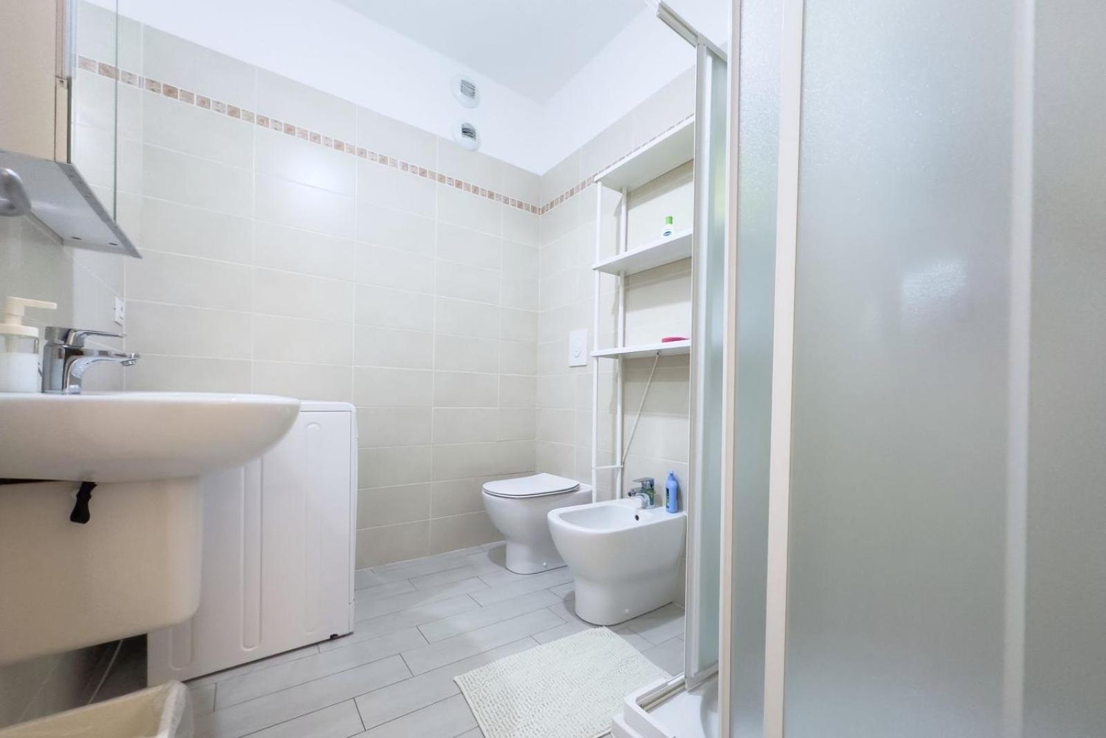 Luxury 3 Bedroom Apartment 100 Mq Next To Rho Fiera And San Siro Milánó Kültér fotó